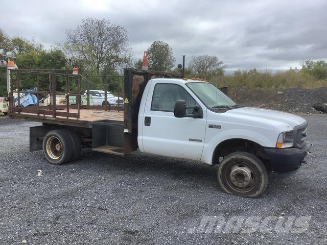 Ford F-550 Plošinové nákladné automobily/nákladné automobily so sklápacími bočnicami