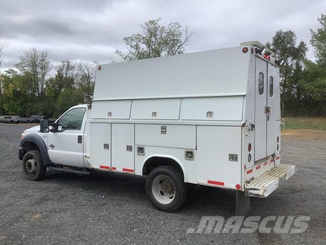 Ford F-550 Nakladacia/sklápacia bočnica