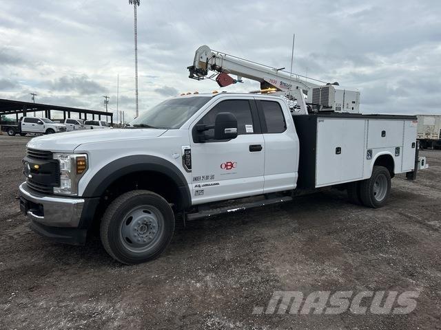 Ford F-550 Komunálne / Multi-úžitkové vozidlá