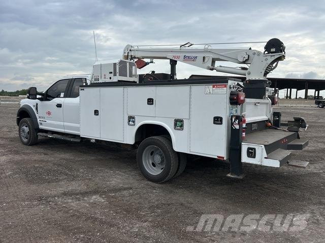 Ford F-550 Komunálne / Multi-úžitkové vozidlá