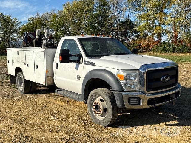 Ford F-550 Komunálne / Multi-úžitkové vozidlá