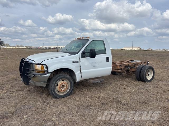 Ford F-550 Kabíny a interiér