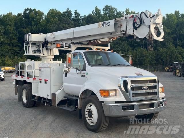 Ford F-750 Mobilná vrtná súprava