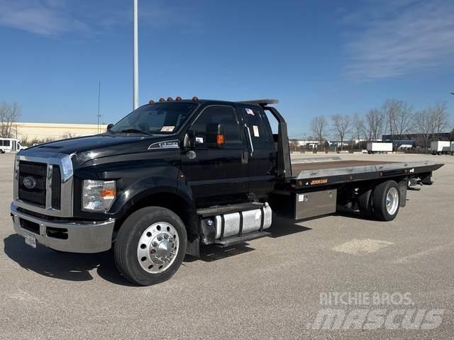 Ford F-750 Vyslobodzovacie vozidlá