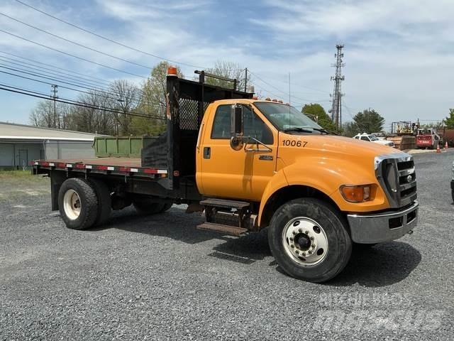 Ford F-750 Plošinové nákladné automobily/nákladné automobily so sklápacími bočnicami