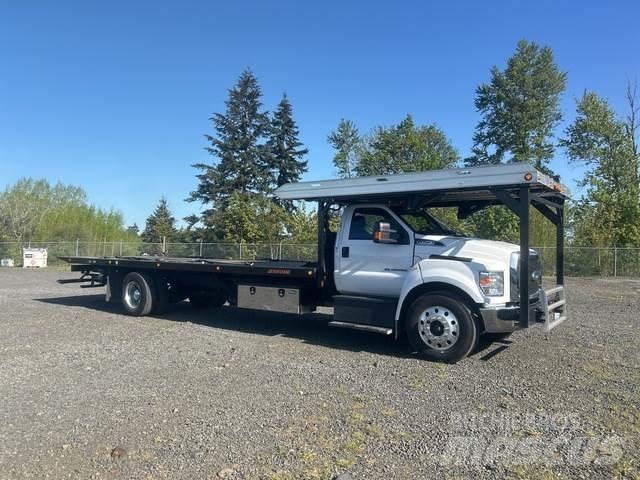 Ford F-750 Vyslobodzovacie vozidlá