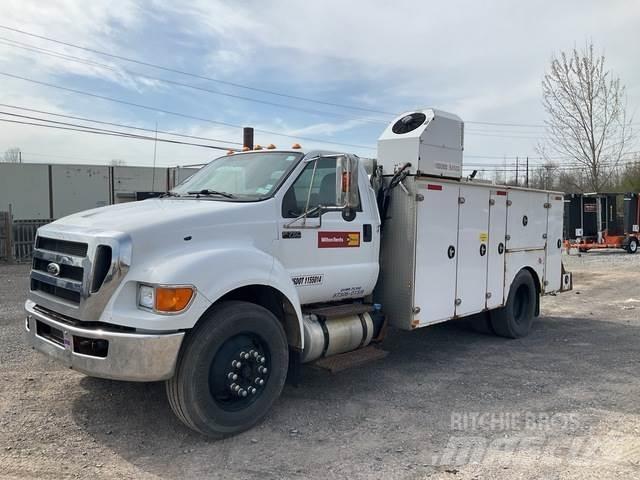 Ford F-750 Komunálne / Multi-úžitkové vozidlá