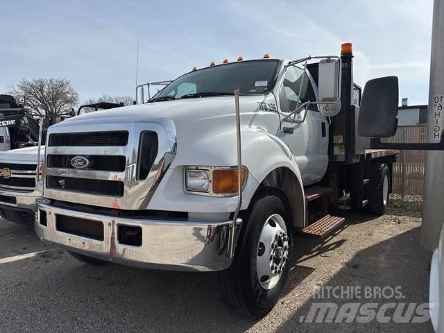 Ford F-750 Plošinové nákladné automobily/nákladné automobily so sklápacími bočnicami