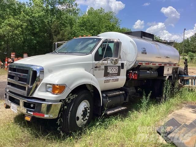 Ford F-750 Domiešavače betónu