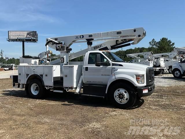 Ford F-750 Autoplošiny