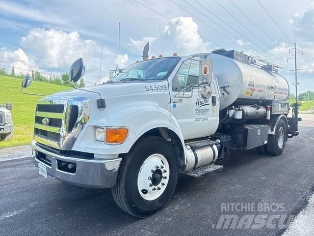 Ford F-750 Domiešavače betónu