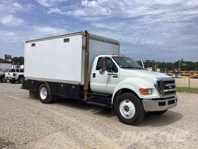 Ford F-750 Cisternové nákladné vozidlá