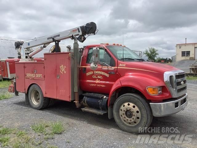 Ford F-750 Komunálne / Multi-úžitkové vozidlá