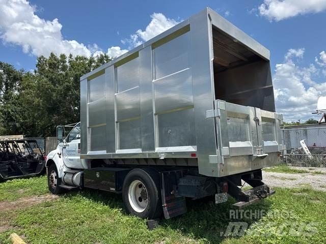 Ford F-750 Vozne na drevnú štiepku