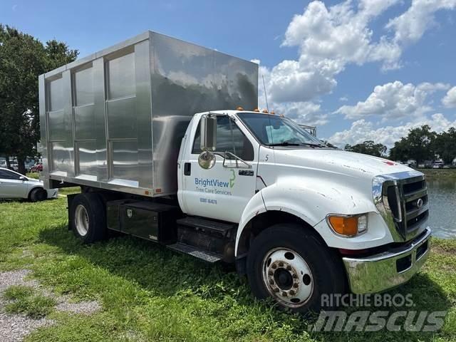 Ford F-750 Vozne na drevnú štiepku