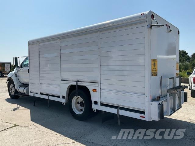 Ford F-750 Vozidlá pre prepravu nápojov