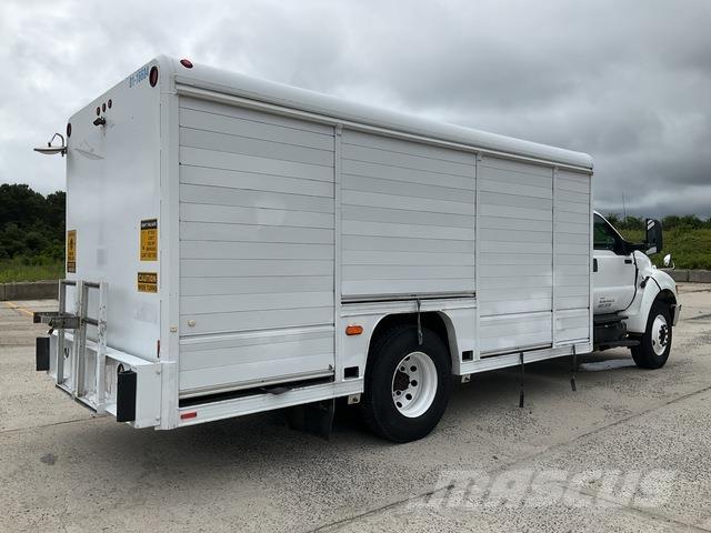 Ford F-750 Vozidlá pre prepravu nápojov