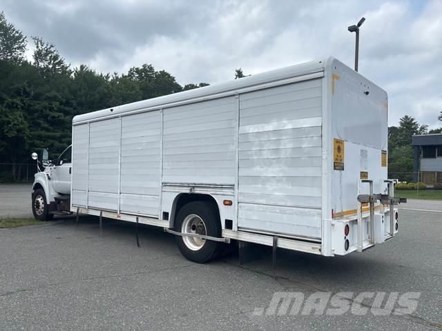 Ford F-750 Vozidlá pre prepravu nápojov