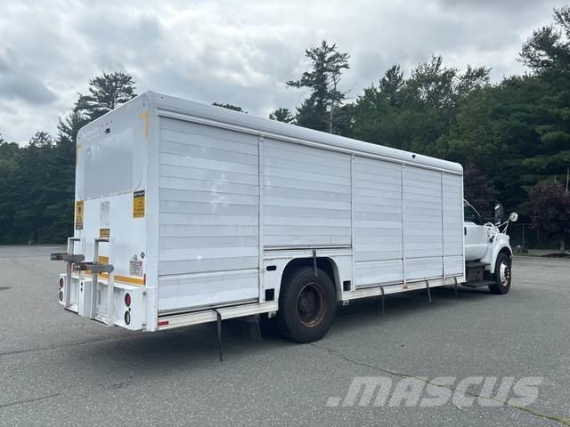 Ford F-750 Vozidlá pre prepravu nápojov