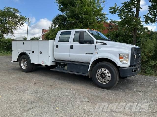 Ford F-750 Nakladacia/sklápacia bočnica