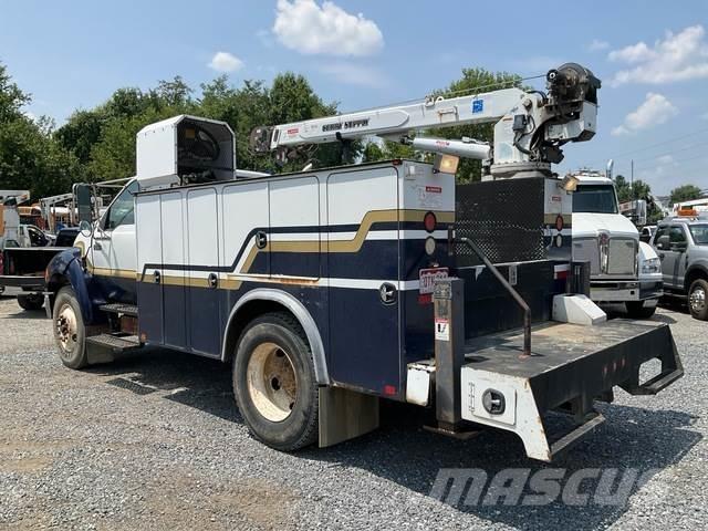 Ford F-750 Komunálne / Multi-úžitkové vozidlá