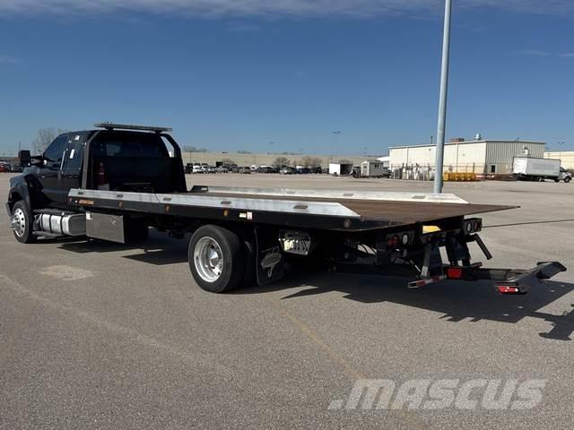 Ford F-750 Vyslobodzovacie vozidlá
