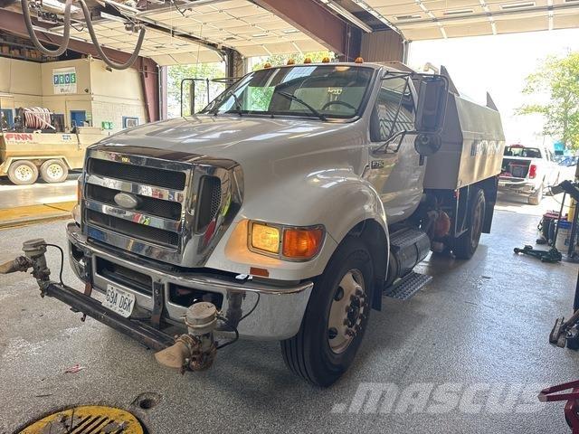 Ford F-750 Cisterny na vodu