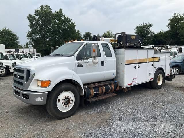 Ford F-750 Komunálne / Multi-úžitkové vozidlá