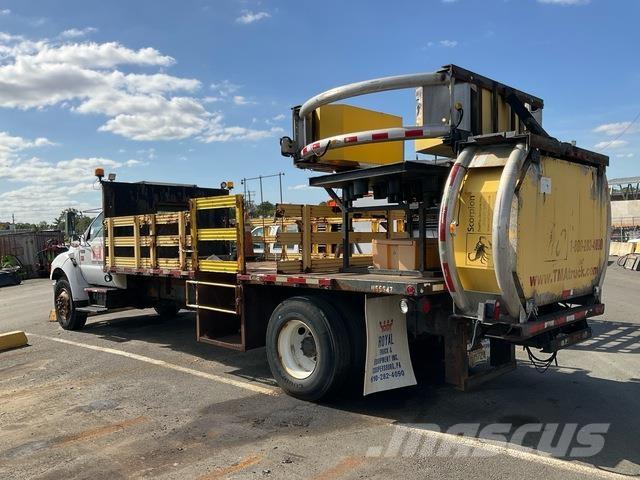 Ford F-750 Komunálne / Multi-úžitkové vozidlá