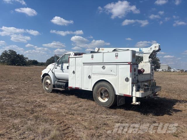 Ford F-750 Komunálne / Multi-úžitkové vozidlá
