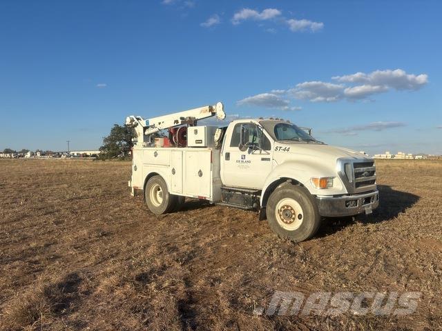 Ford F-750 Komunálne / Multi-úžitkové vozidlá