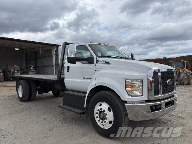 Ford F-750 Plošinové nákladné automobily/nákladné automobily so sklápacími bočnicami