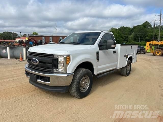 Ford F250 Nakladacia/sklápacia bočnica