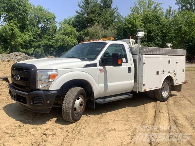 Ford F350 Komunálne / Multi-úžitkové vozidlá