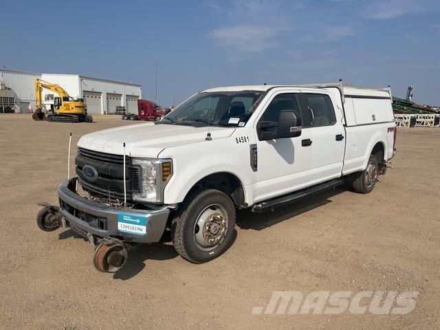 Ford F350 Nakladacia/sklápacia bočnica