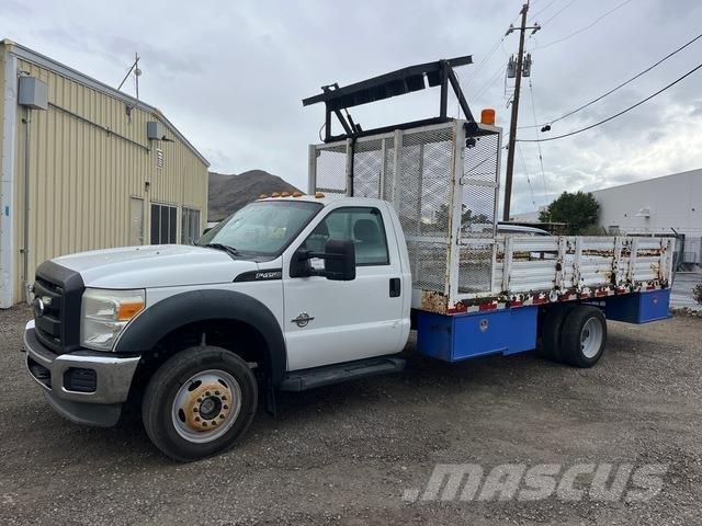Ford F450 Komunálne / Multi-úžitkové vozidlá