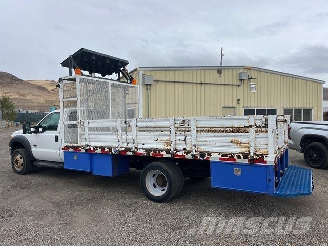 Ford F450 Komunálne / Multi-úžitkové vozidlá