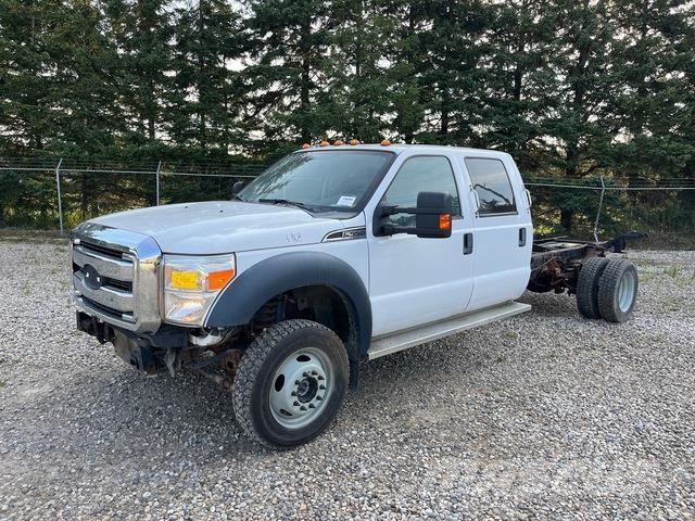 Ford F550 Kabíny a interiér