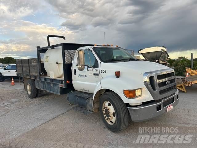 Ford F650 Cisterny na vodu