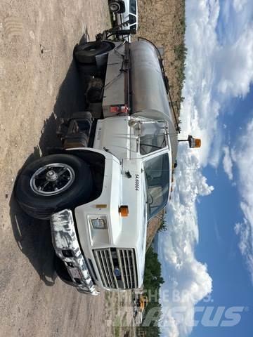 Ford F700 Domiešavače betónu