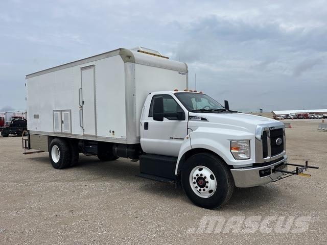 Ford F750 Kombinované/Čerpacie cisterny