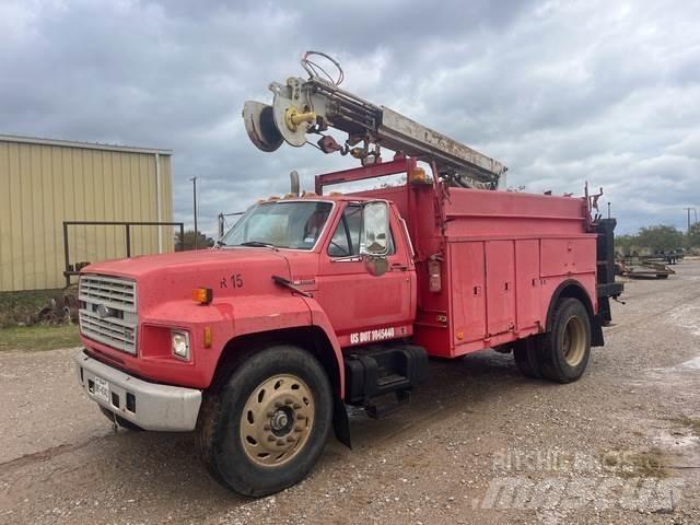Ford F800 Nakladacia/sklápacia bočnica