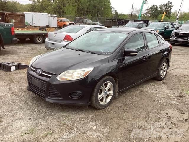 Ford Focus SE Automobily