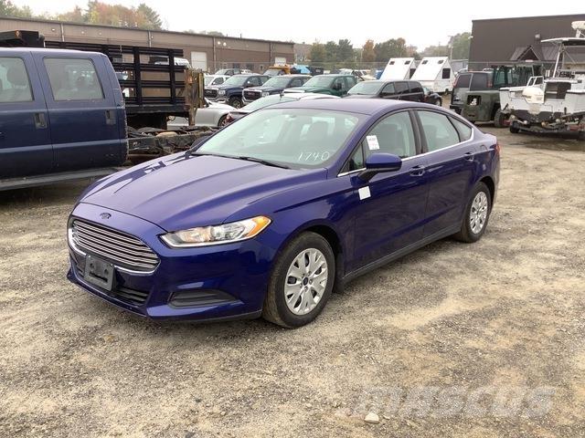 Ford Fusion S Automobily