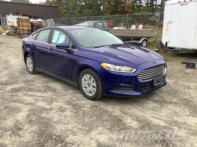 Ford Fusion S Automobily
