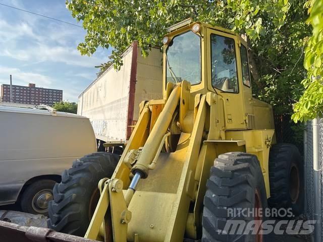 Ford FZ411V Kolesové nakladače