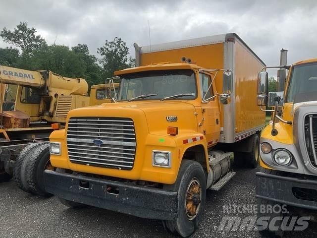 Ford L8000F Skriňová nadstavba
