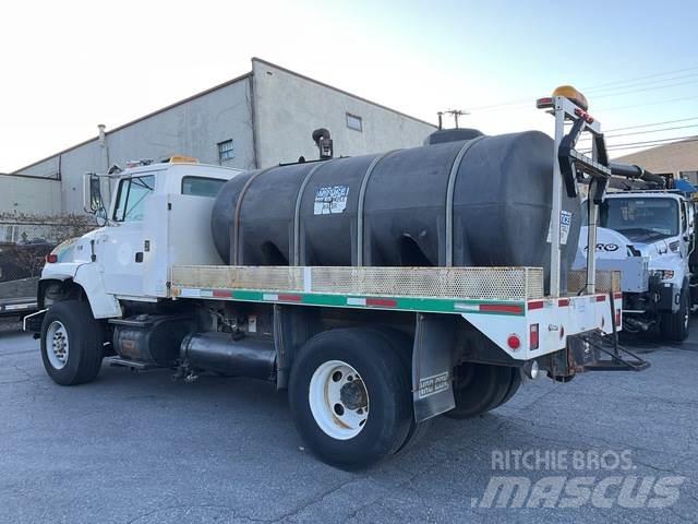 Ford L9000 Kombinované/Čerpacie cisterny