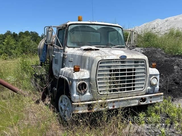 Ford LN7000 Cisterny na vodu