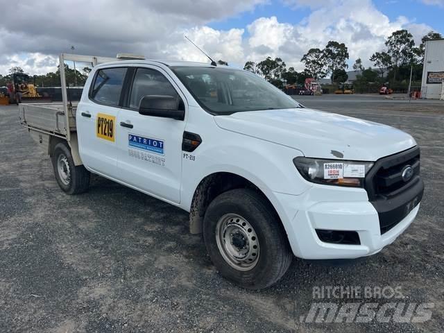 Ford Ranger Nakladacia/sklápacia bočnica